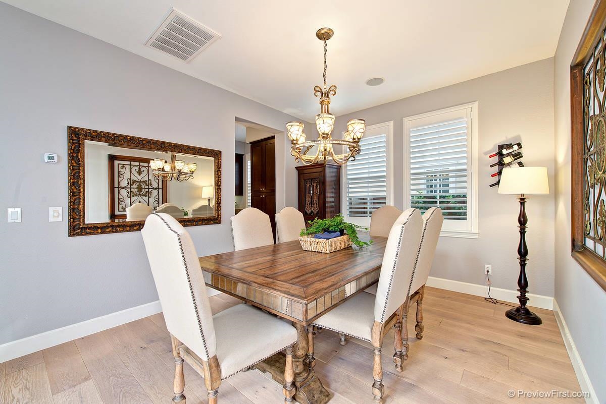 2641 Paradise Road Carlsbad, CA 92009 - Photo 9 of 25 Gallery Image 9