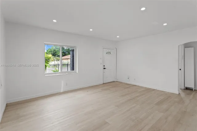 $3,975 | 400 Northwest 47th Street, Miami, FL 33127