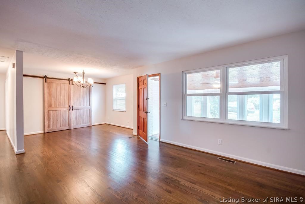 4011 Hunters Trail Floyds Knobs, IN 47119 - Photo 11 of 79