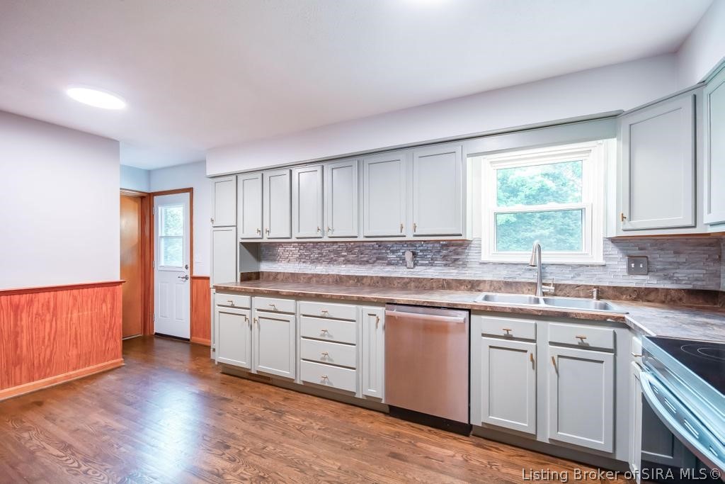 4011 Hunters Trail Floyds Knobs, IN 47119 - Photo 19 of 79