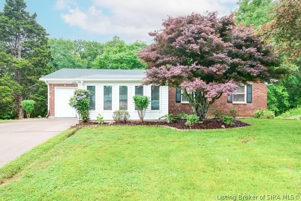 4011 Hunters Trail Floyds Knobs, IN 47119 - Photo 2 of 79