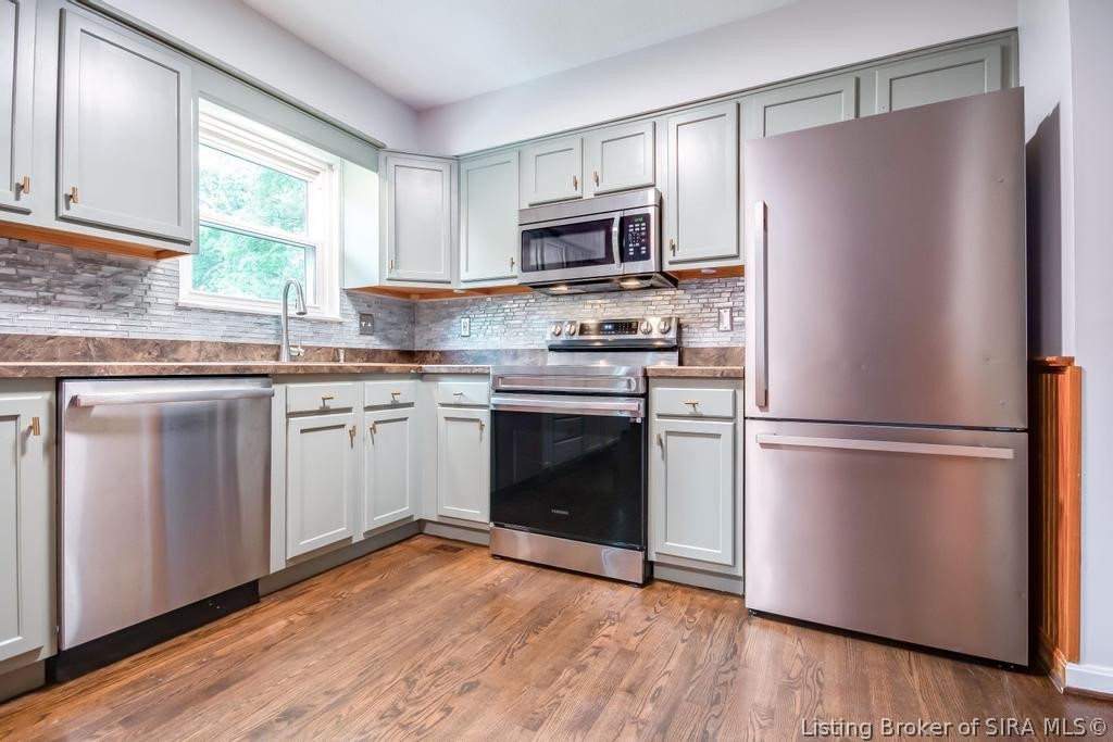 4011 Hunters Trail Floyds Knobs, IN 47119 - Photo 22 of 79