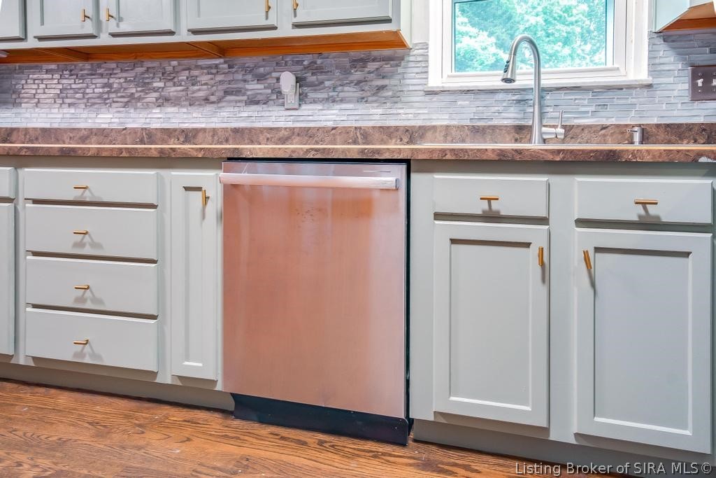 4011 Hunters Trail Floyds Knobs, IN 47119 - Photo 24 of 79