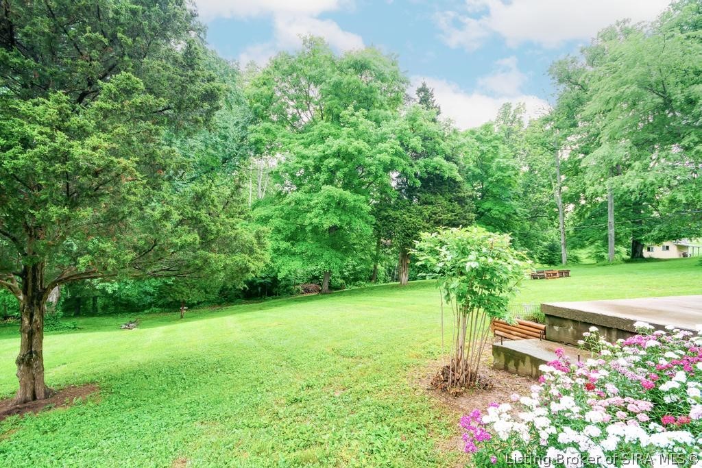 4011 Hunters Trail Floyds Knobs, IN 47119 - Photo 73 of 79