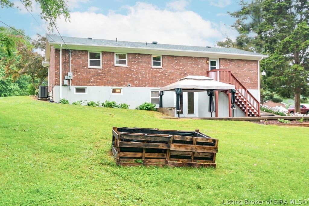 4011 Hunters Trail Floyds Knobs, IN 47119 - Photo 76 of 79