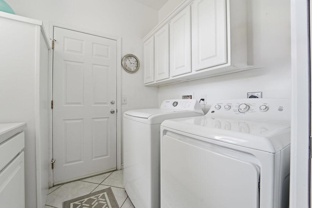 17664 Cinquez Park Road West Jupiter, FL 33458 - Photo 16 of 24 042926-55