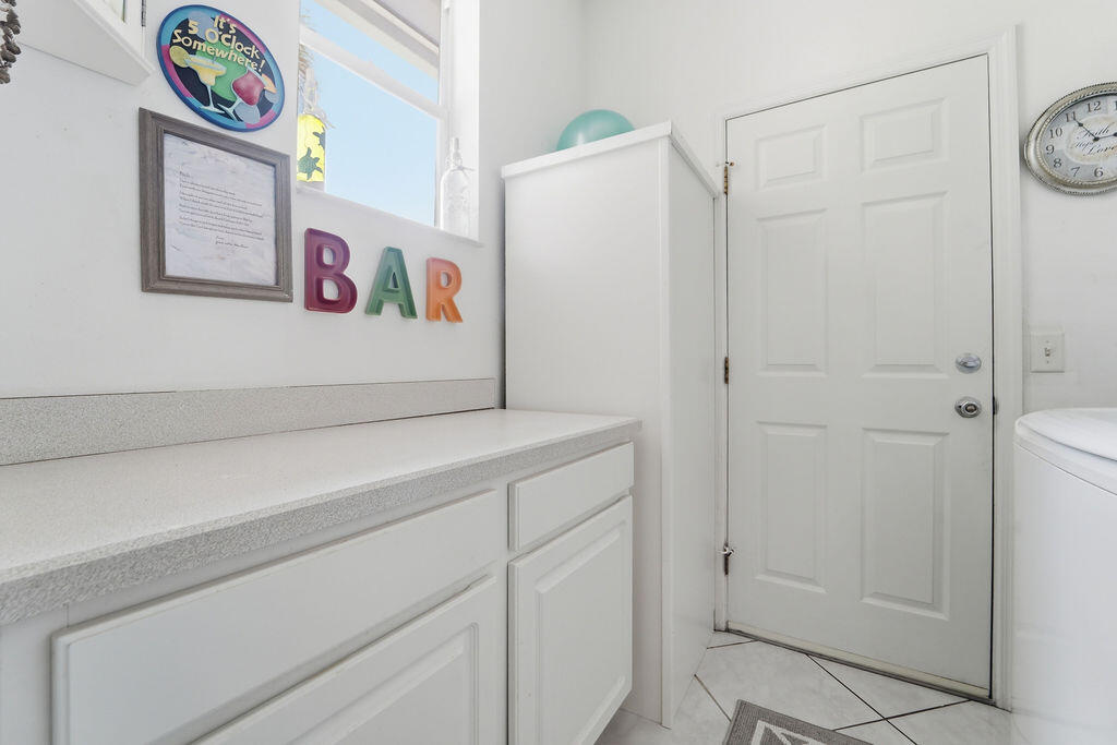 17664 Cinquez Park Road West Jupiter, FL 33458 - Photo 17 of 24 042926-201