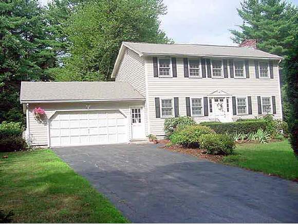 68 Meetinghouse Road Windham, NH 03087 - Photo 1 of 9