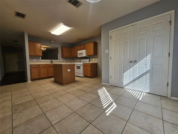 $1,795 | 201 Bluebonnet Trail, Leander, TX 78641