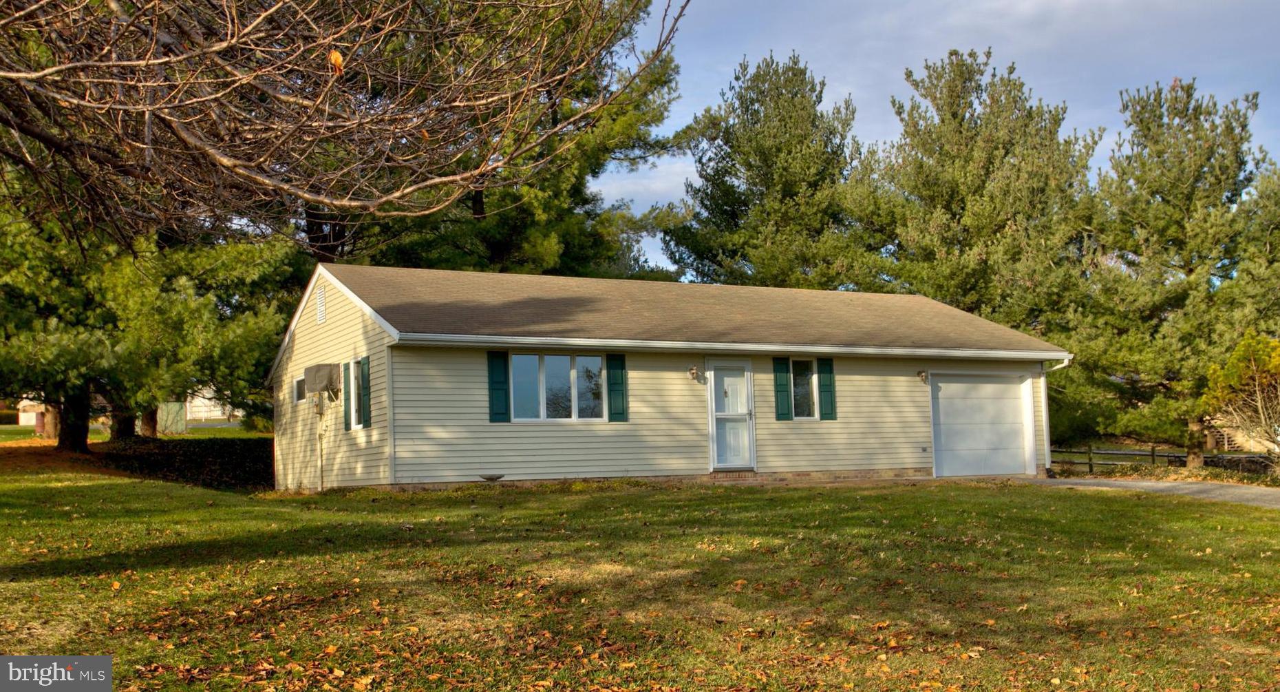 101 Sunrise Avenue Lititz, PA 17543 - Photo 1 of 25