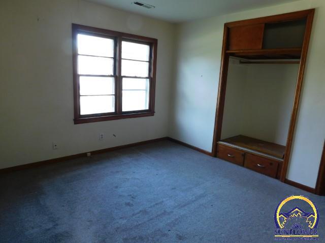 504 2nd Street Whiting, KS 66552 - Photo 10 of 11