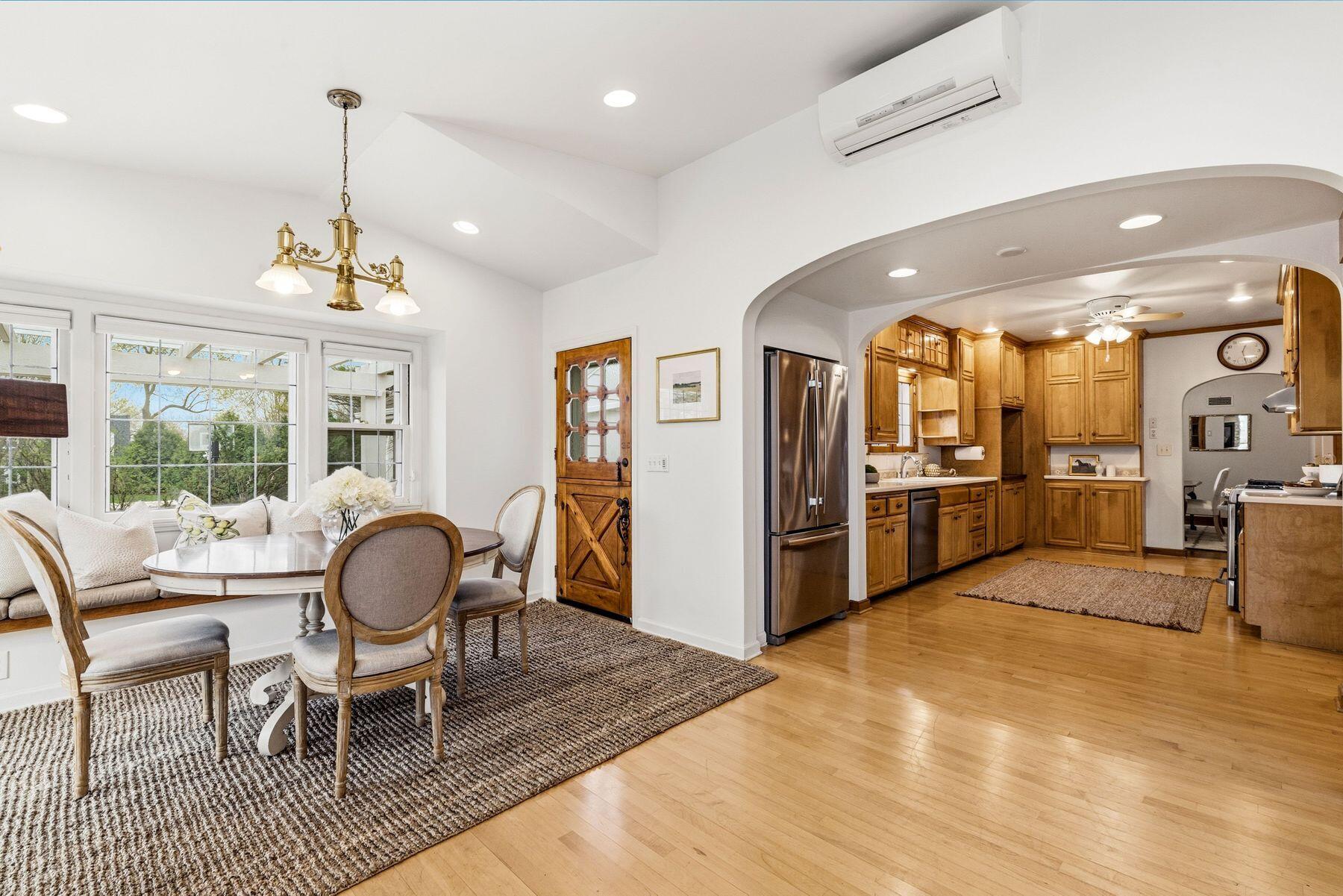 1350 Blue Ridge Boulevard Elm Grove, WI 53122 - Photo 12 of 35 Great Layout