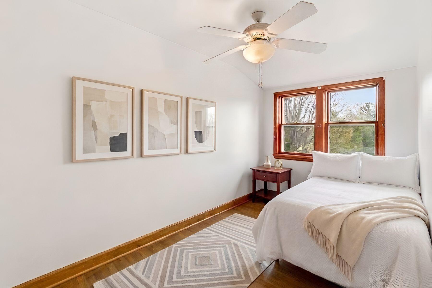 1350 Blue Ridge Boulevard Elm Grove, WI 53122 - Photo 22 of 35 Versatile Den/5th Bedroom