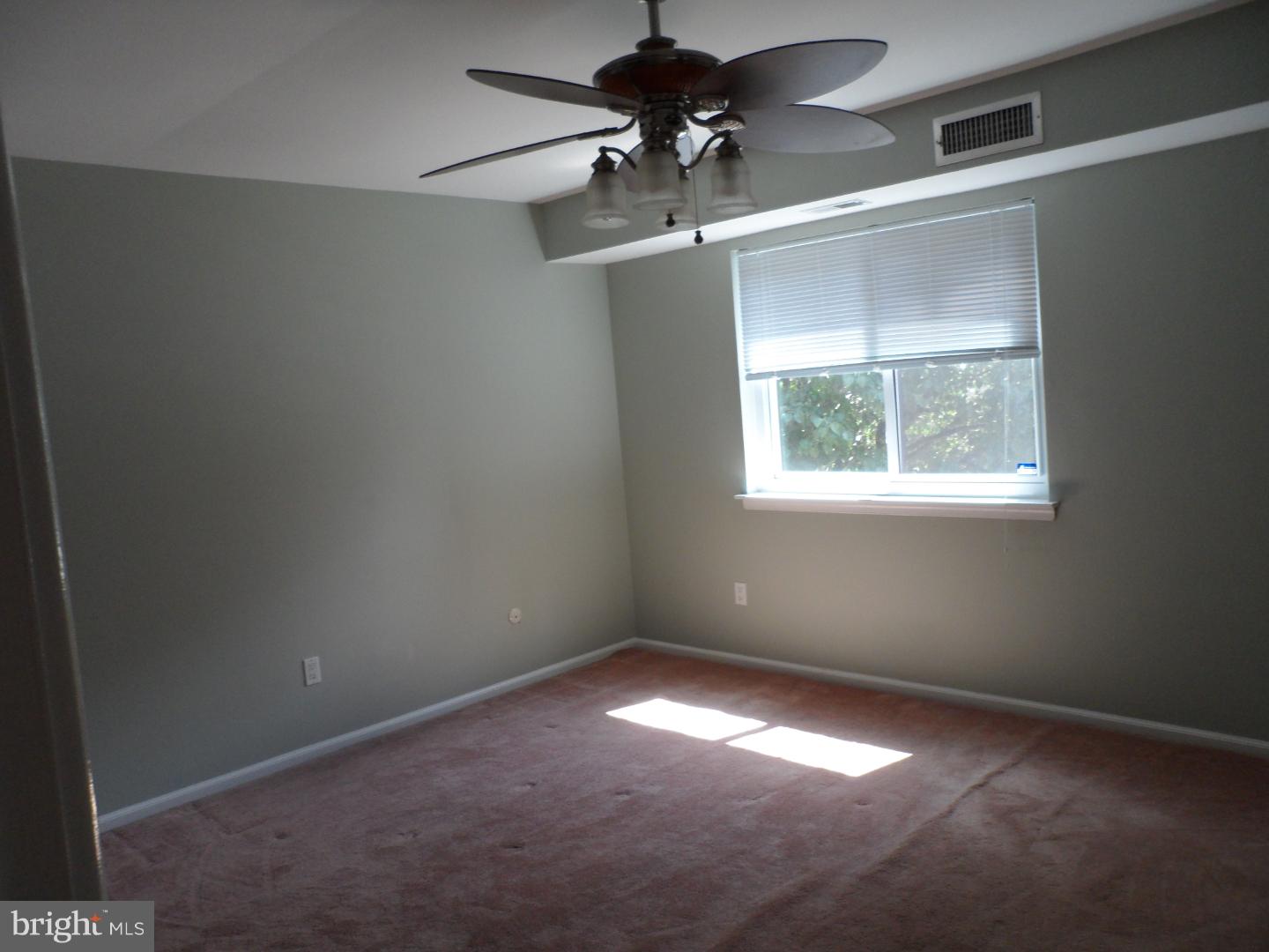 1202 Delaire Landing Road Philadelphia, PA 19114 - Photo 19 of 25