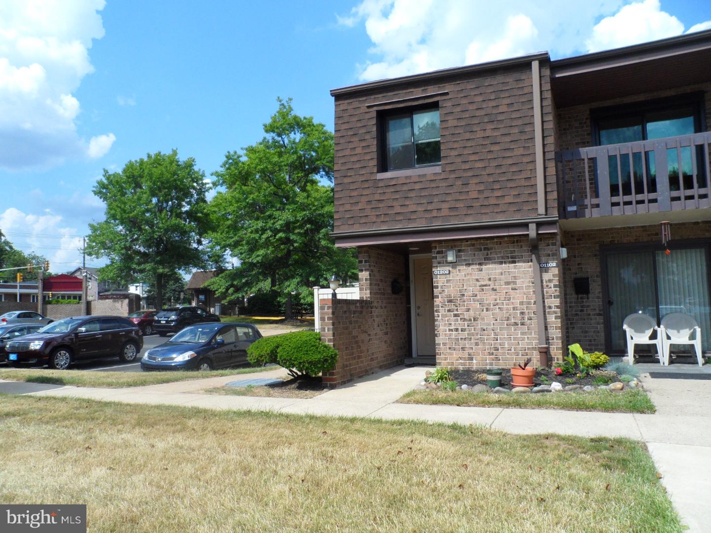 1202 Delaire Landing Road Philadelphia, PA 19114 - Photo 3 of 25