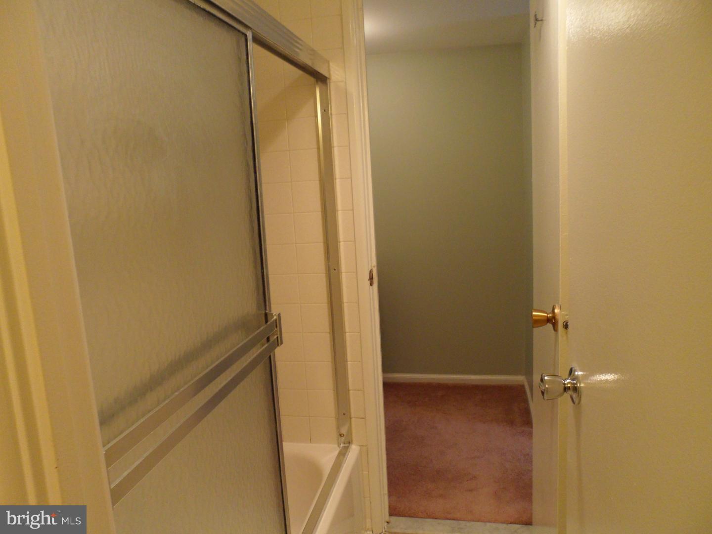 1202 Delaire Landing Road Philadelphia, PA 19114 - Photo 23 of 25