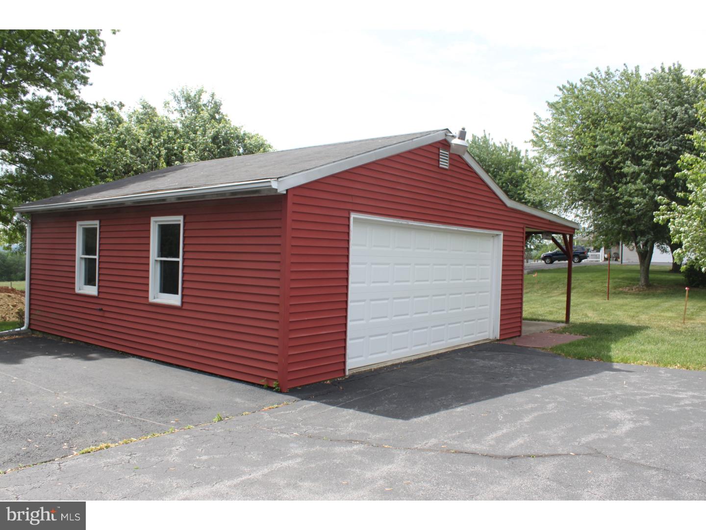 308 Brownbacks Church Road Spring City, PA 19475 - Photo 19 of 21 Garage