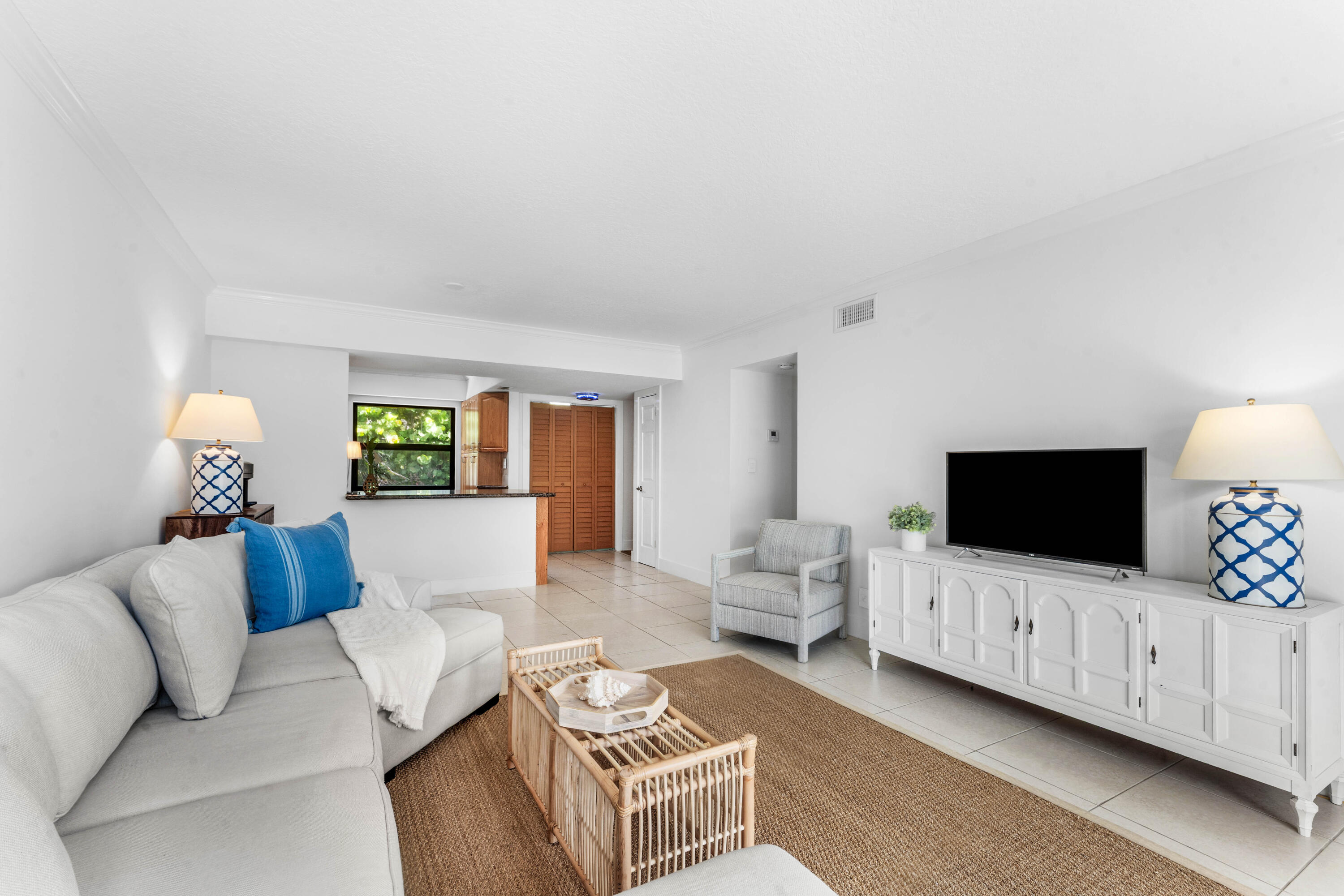 291 Mercury Road, Unit 4 Juno Beach, FL 33408 - Photo 14 of 35 014-291MercuryRoad-4-JunoBeach-FL-33408-