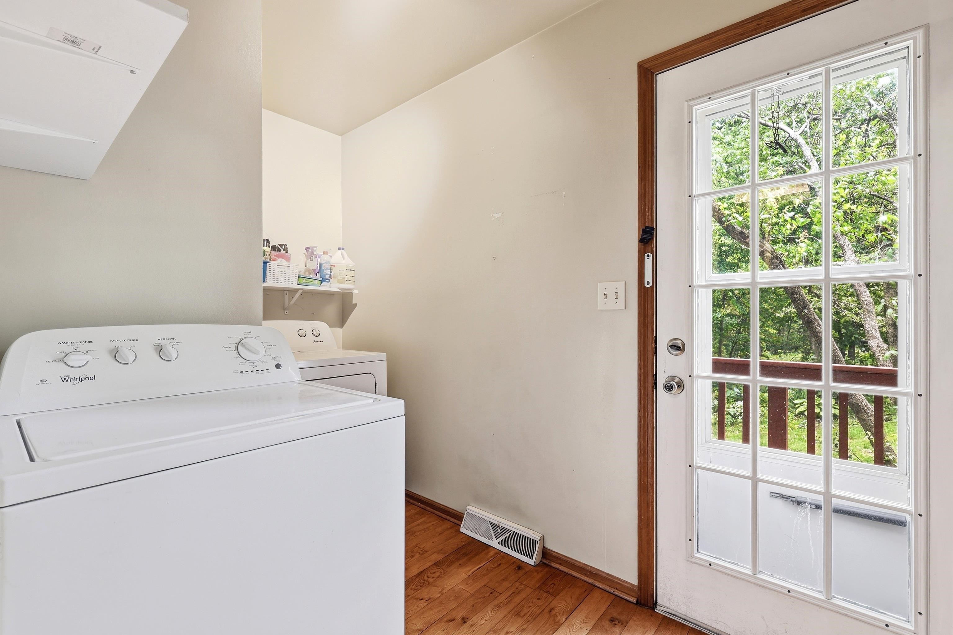 13 Signal Point Lane Galena, IL 61036 - Photo 19 of 47 a utility room with dryer and washer