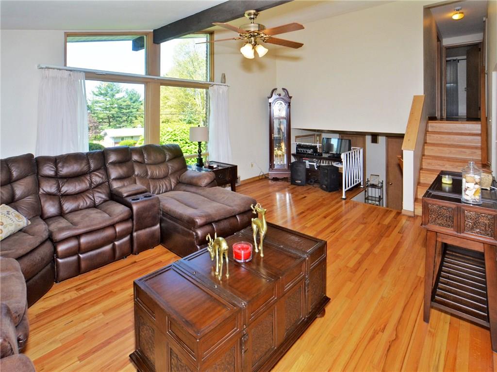 107 Leslie Road Monroeville, PA 15146 - Photo 2 of 23 Gallery Image 2