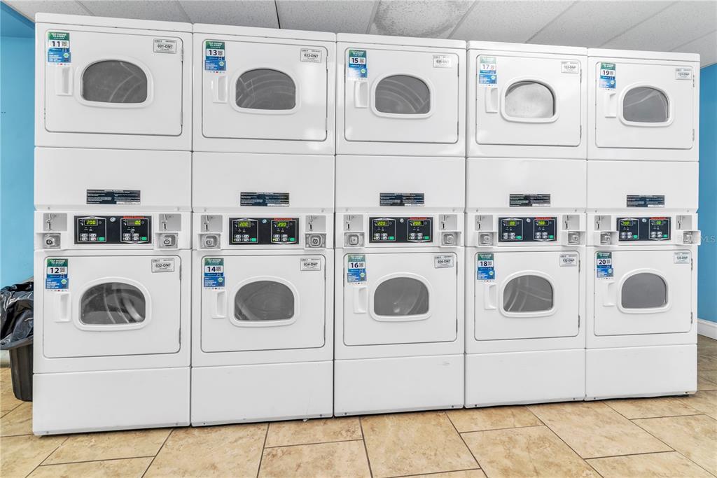 Undisclosed Address Tampa, FL 33607 - Photo 36 of 40 a utility room with dryer and washer