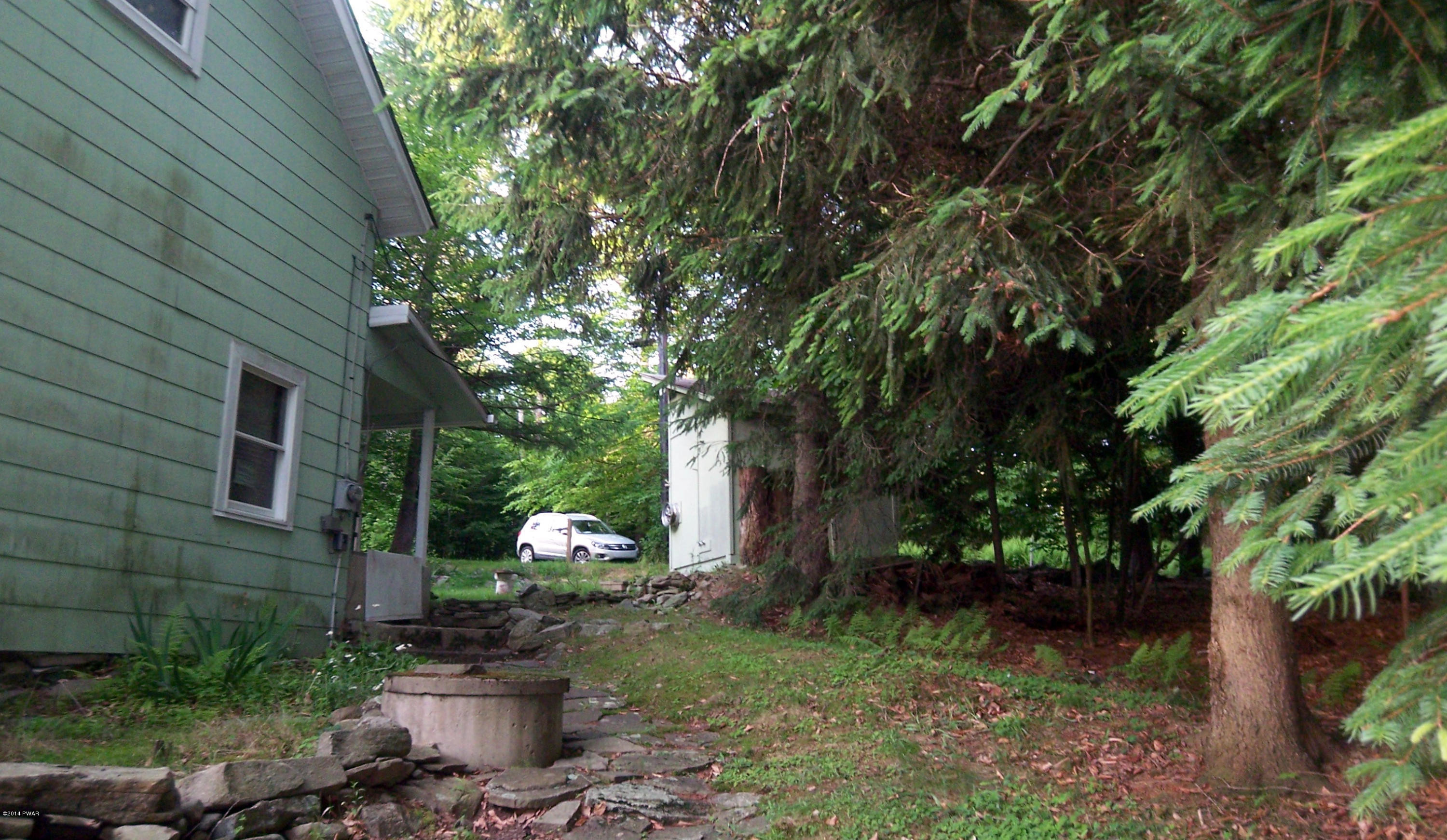 149 Ridgefield Point Road Greentown, PA 18426 - Photo 15 of 38