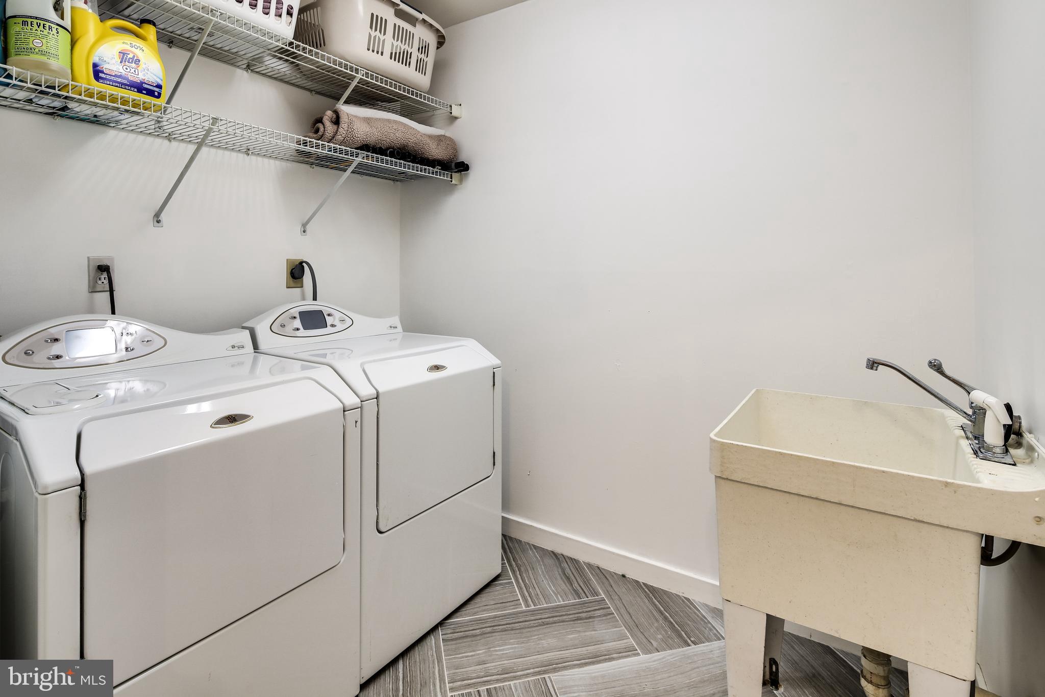 17532 Country View Way Mount Airy, MD 21771 - Photo 16 of 68 LAUNDRY