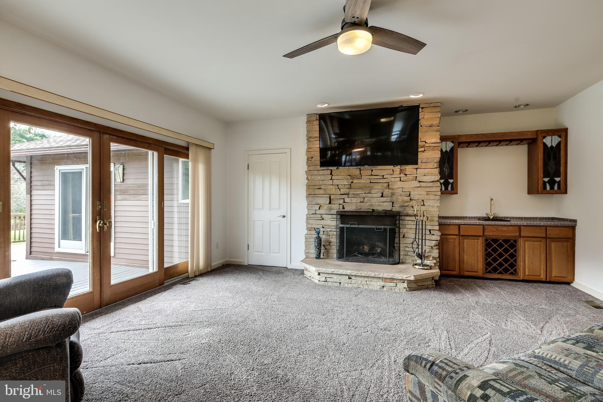 17532 Country View Way Mount Airy, MD 21771 - Photo 20 of 68 SUNKEN FAMILY ROOM