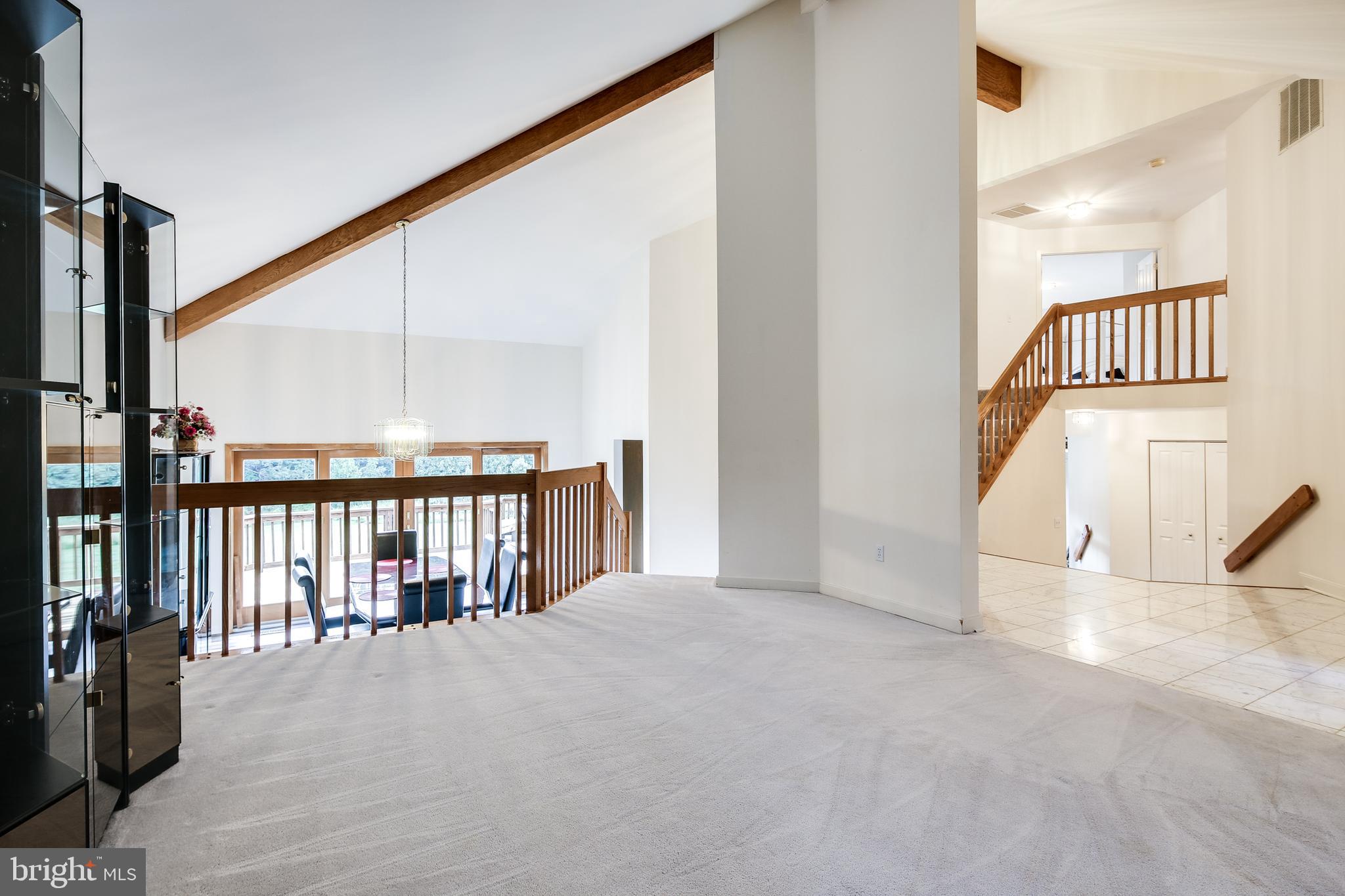 17532 Country View Way Mount Airy, MD 21771 - Photo 10 of 68 LIVING ROOM
