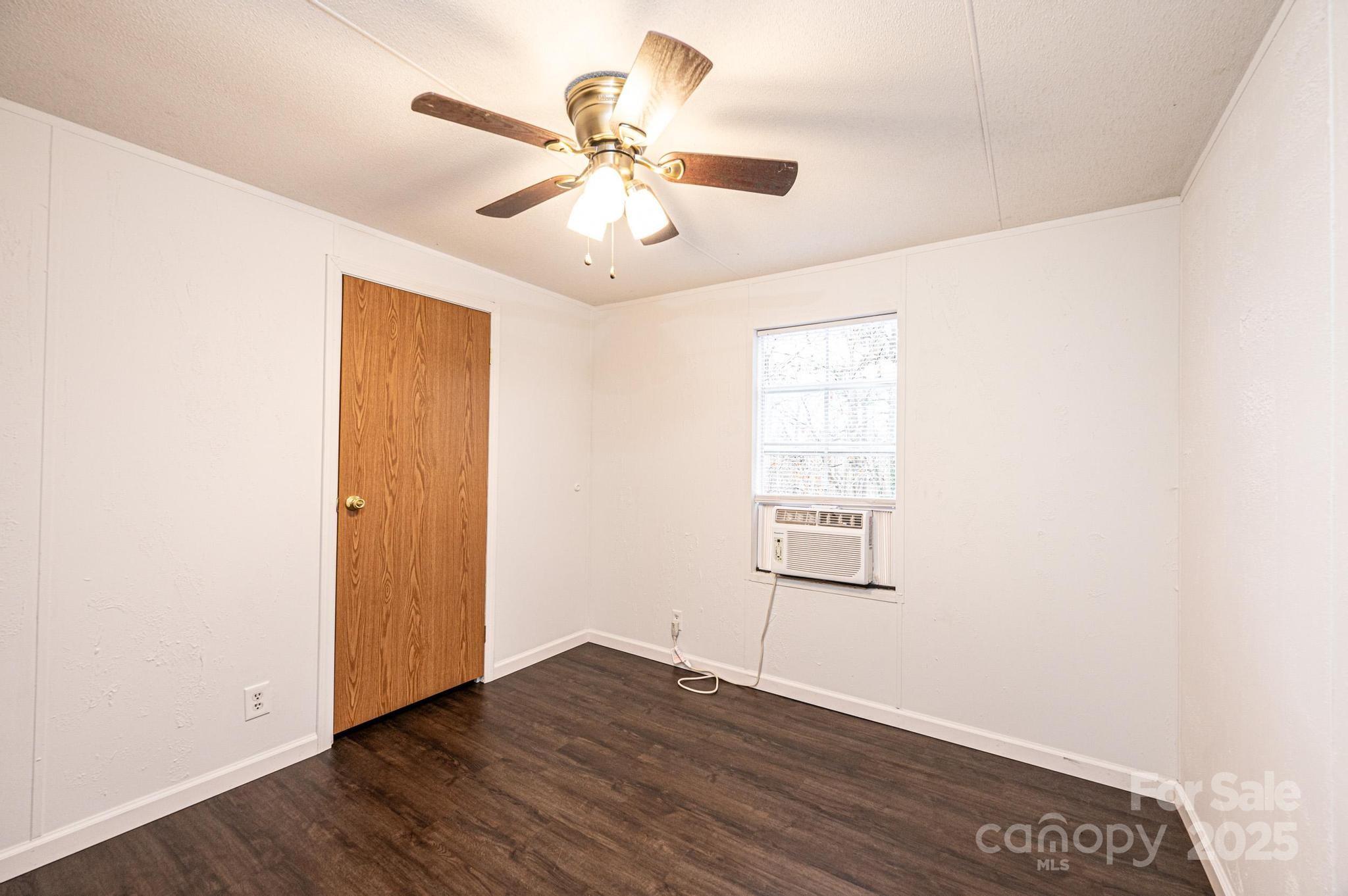 519 Ridgeway Place Southwest Lenoir, NC 28645 - Photo 15 of 18