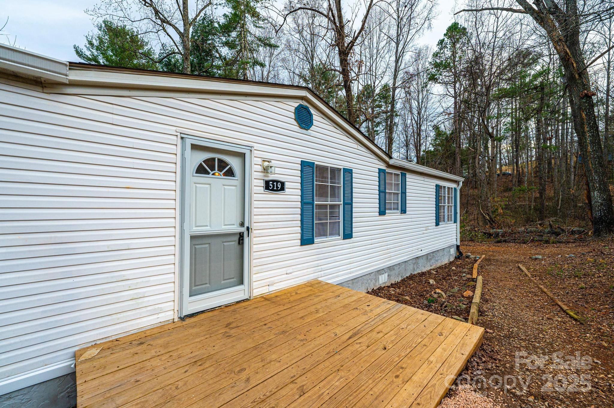 519 Ridgeway Place Southwest Lenoir, NC 28645 - Photo 3 of 18