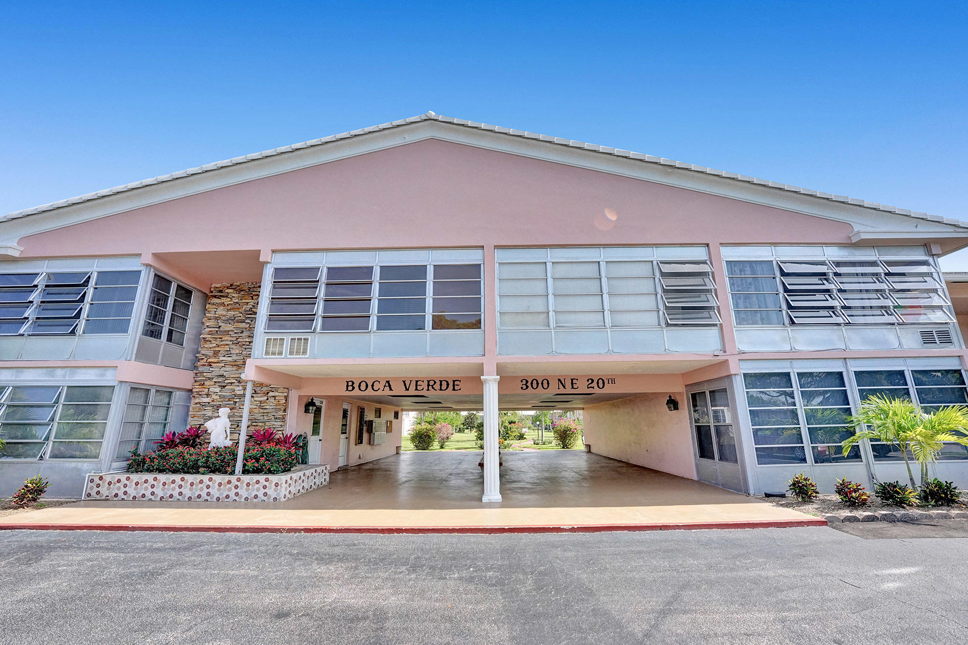 300 Northeast 20th Street, Unit 3060 Boca Raton, FL 33431 - Photo 33 of 36 RJP03186