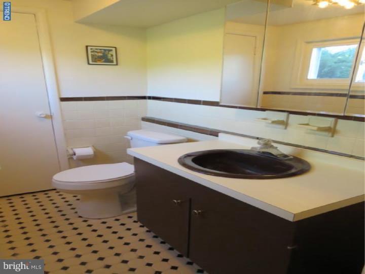 717 Chapel Road Glenside, PA 19038 - Photo 16 of 25 Half Bath