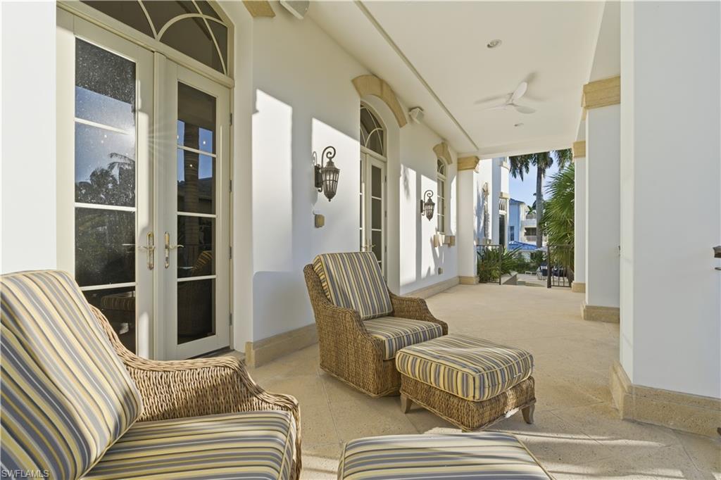 40 5th Avenue South Naples, FL 34102 - Photo 11 of 44