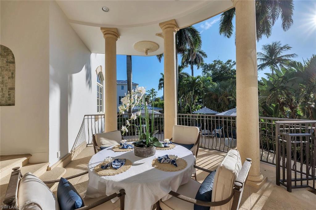 40 5th Avenue South Naples, FL 34102 - Photo 15 of 44