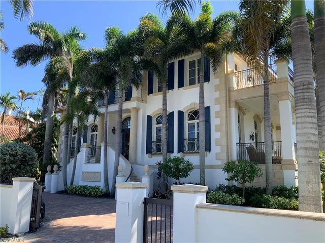 $12,999,999 | 40 5th Avenue South, Naples, FL 34102