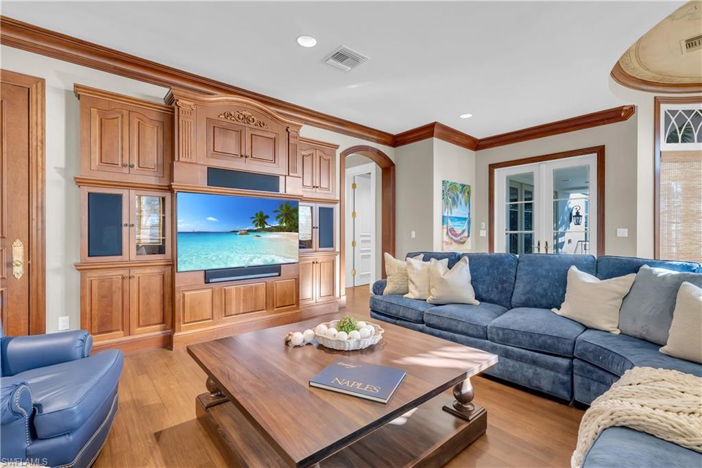 40 5th Avenue South Naples, FL 34102 - Photo 21 of 44