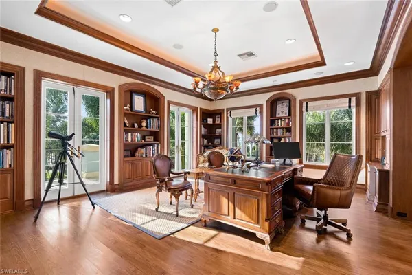 $12,750,000 | 40 5th Avenue South, Naples, FL 34102