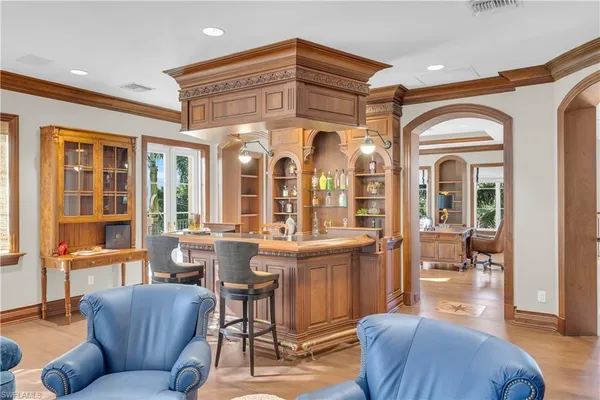 $12,750,000 | 40 5th Avenue South, Naples, FL 34102