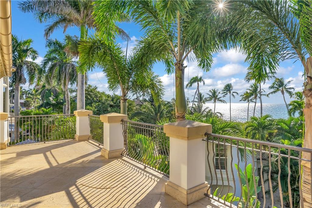 40 5th Avenue South Naples, FL 34102 - Photo 35 of 44