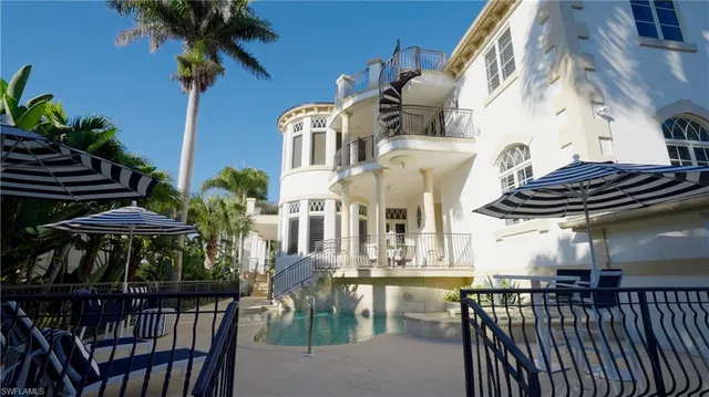 $12,999,999 | 40 5th Avenue South, Naples, FL 34102