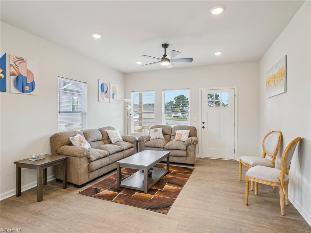 137 West Old Glencoe Road Burlington, NC 27217 - Photo 6 of 34