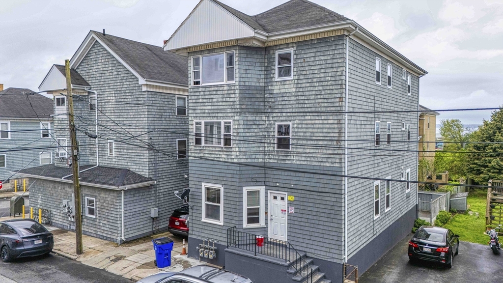 47 Mulberry Street Fall River, MA 02721 - Photo 1 of 38