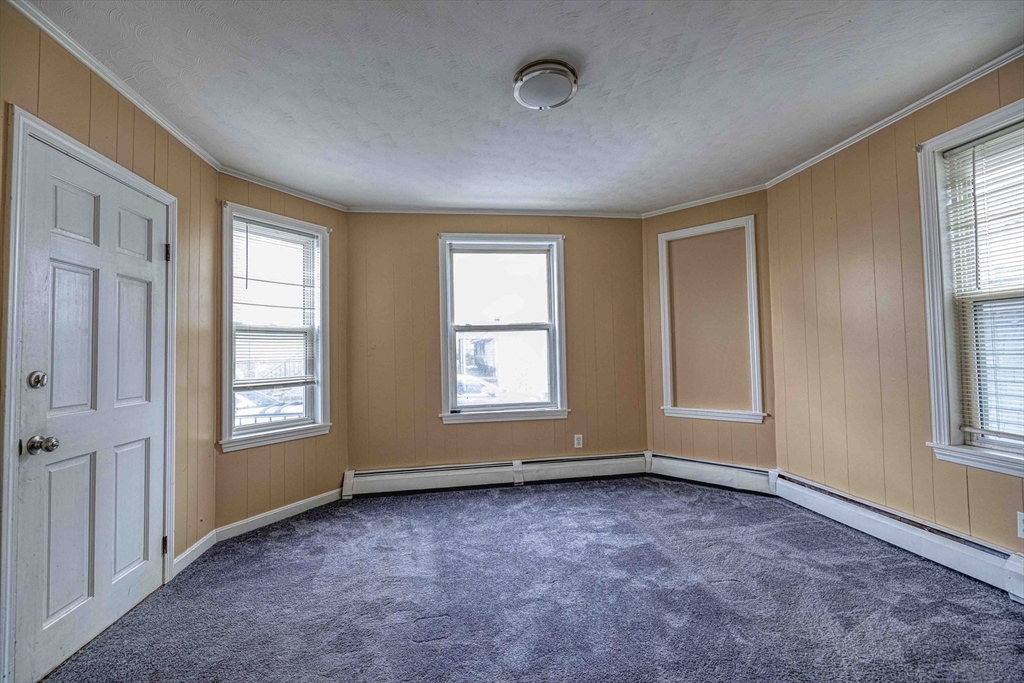 47 Mulberry Street Fall River, MA 02721 - Photo 6 of 38