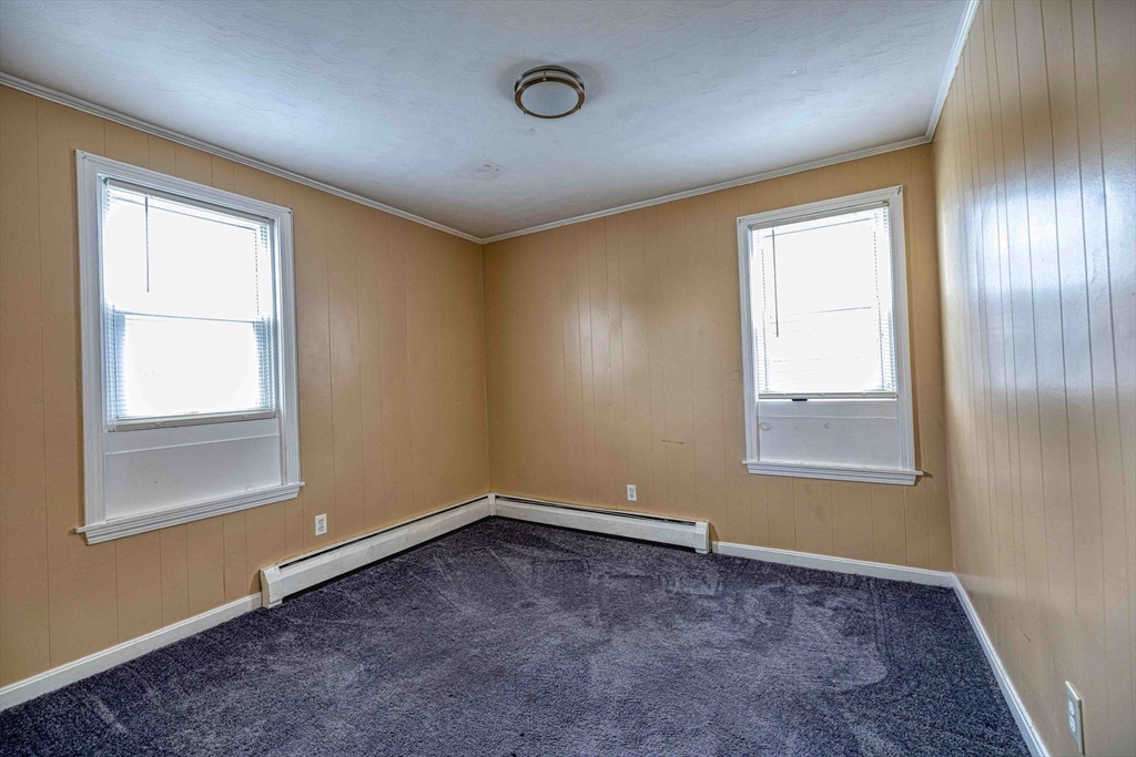 47 Mulberry Street Fall River, MA 02721 - Photo 10 of 38