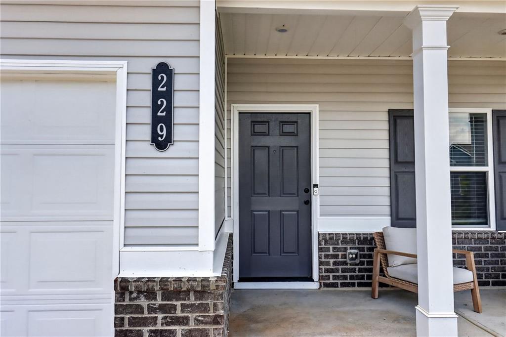 229 Sycamore Drive Calhoun, GA 30701 - Photo 4 of 42