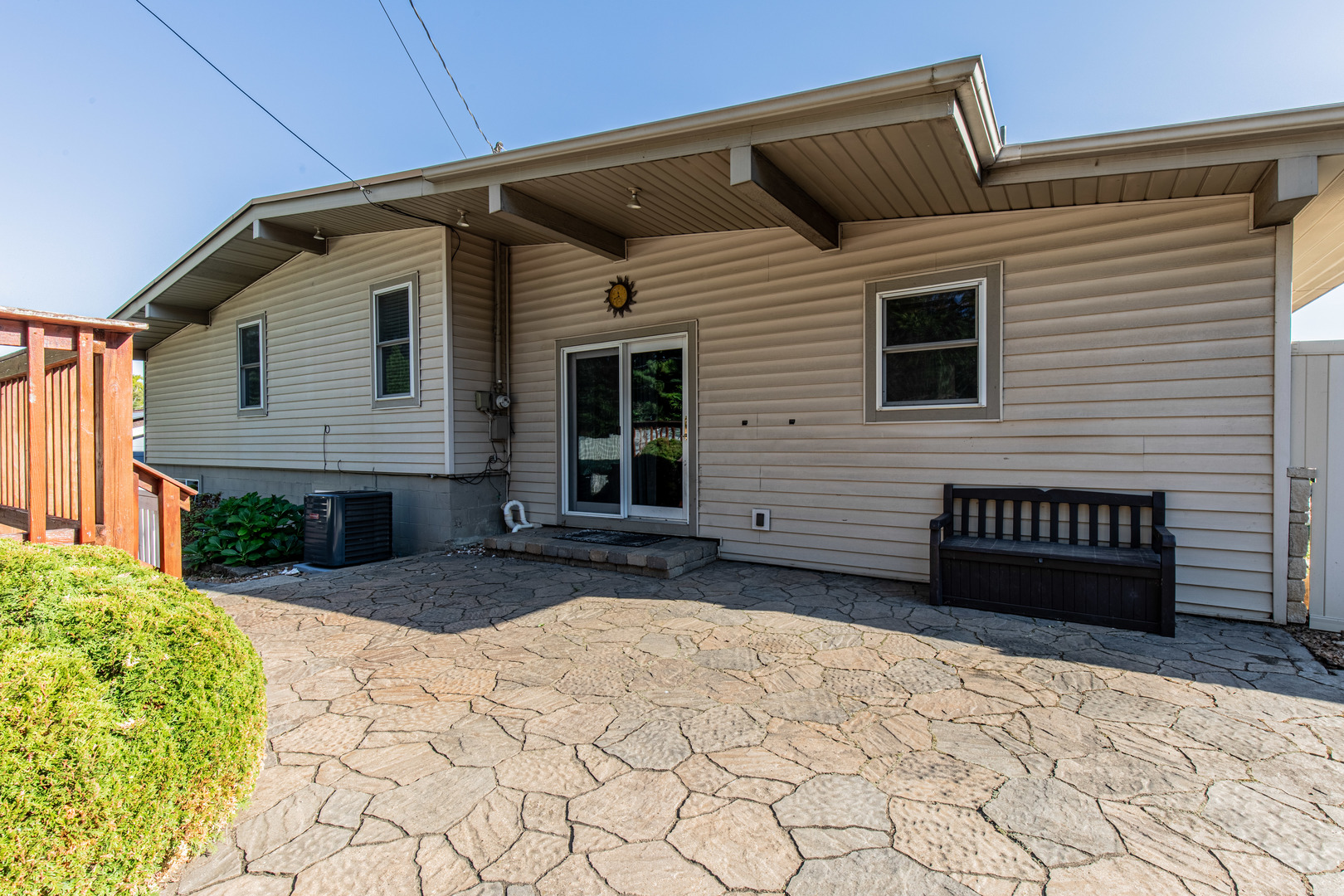 1106 Beech Drive Dixon, IL 61021 - Photo 27 of 32 a front view of a house with a yard