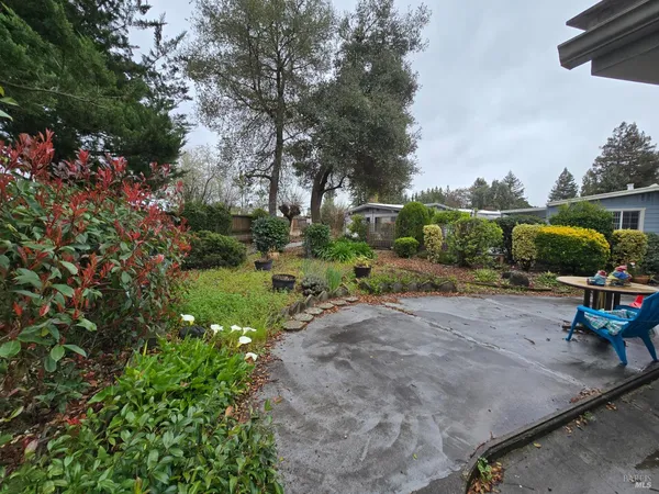 $159,000 | 186 Sequoia Circle, Santa Rosa, CA 95401