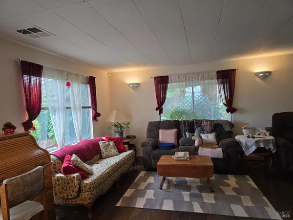 $159,000 | 186 Sequoia Circle, Santa Rosa, CA 95401