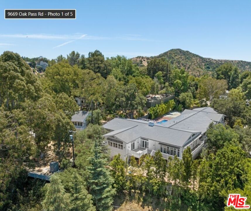 9669 Oak Pass Road Beverly Hills, CA 90210 - Photo 34 of 36